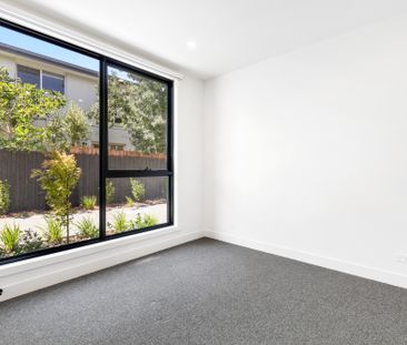 2/21 Burton Street, Chadstone VIC 3148 - Townhouse For Rent | Domain - Photo 6