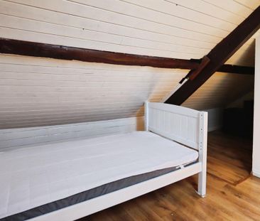 1 bedroom in a house share to rent - Photo 2