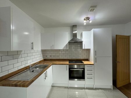 Peterborough - Photo 4