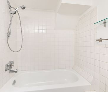For Lease - 89 Willcocks Street Unit# Bsmnt, Toronto, Ontario - Photo 2