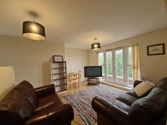 2 bedroom flat to rent - Photo 1