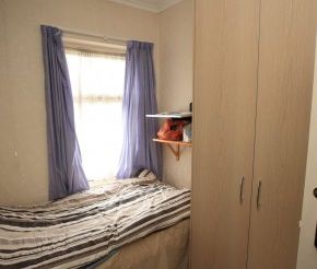 4 Bed house - Photo 1