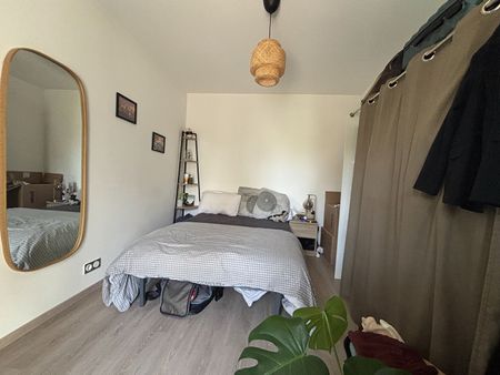 Location Appartement 2 pièces 44m² - Photo 2