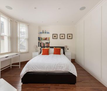 3 bedroom flat to rent - Photo 4