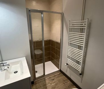 Location Appartement 1 pièce 35m² - Photo 3