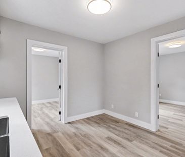 For Lease - 222 Mcarthur Avenue, Vanier and Kingsview Park, Ontario - Photo 4