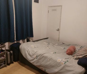 Room in a Shared Flat, Purser House, SW2 - Photo 1