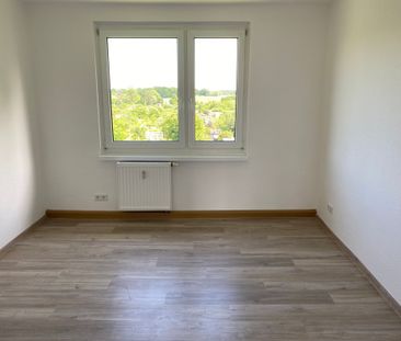 EXKLUSIVE 3-RAUMWOHNUNG mit BALKON & Einbauküche! - Photo 1