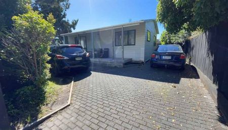 Affordable 2 Bedroom Rental in Glen Eden - Photo 5