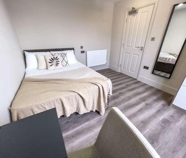 Esher Road, L6 - Photo 4