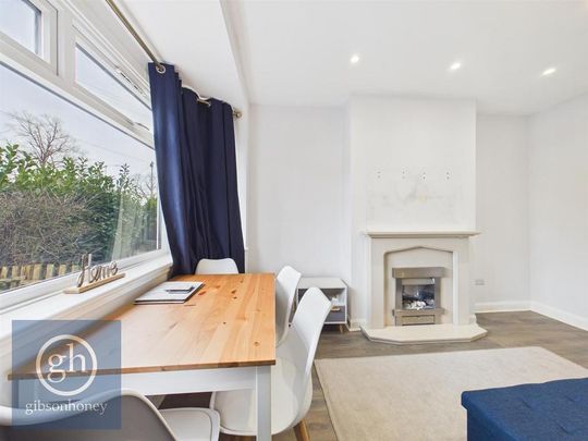 2 bedroom maisonette to rent - Photo 1