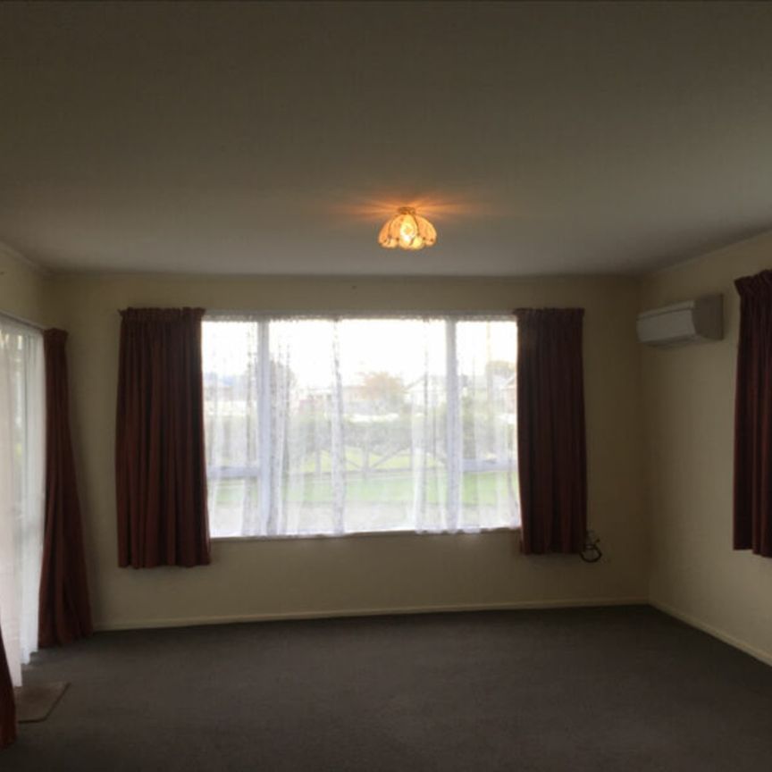 Tidy 2-Bedroom Unit in Great Location - Photo 1