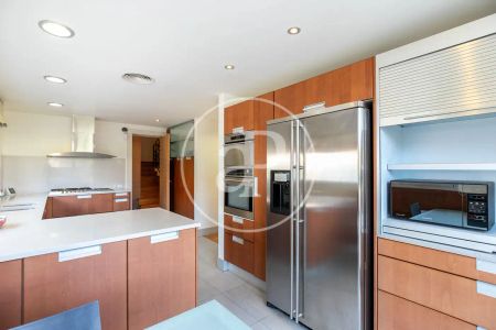 Casa adosada de alquiler en Carrer de Gaziel, Sarrià - Photo 3