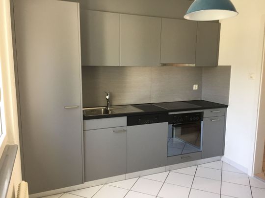 Appartement rénové de 3.5 pièces à Moutier - Photo 1