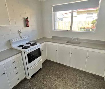 A tidy and very practical one-bedroom apartment - Photo 3