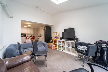 5 bedroom house to rent - Photo 2