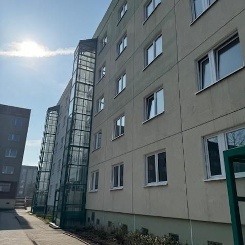 Frisch sanierte Wohnung mit Aufzug – zentral & komfortabel wohnen! - Photo 1