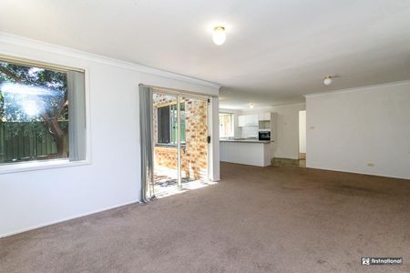 Large four bedroom home - Photo 2