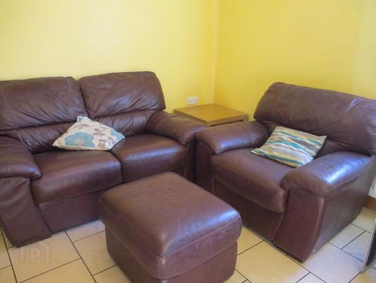 Great Apartment, 2a Carmel Street, Queens Quarter!, Belfast, BT7 1GY - Photo 1