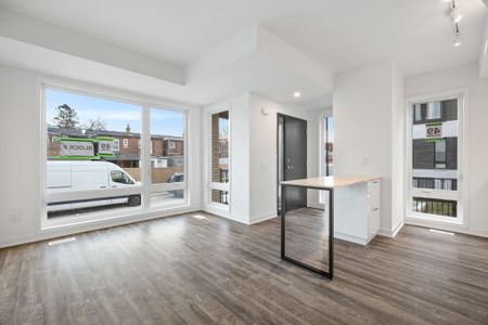 For Lease - 40 Ed Clark Gardens Unit# Th1, Toronto, Ontario - Photo 3