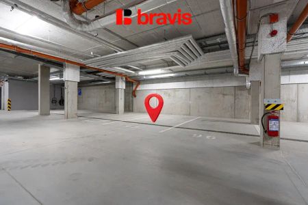 Pronájem bytu 1+kk, čtvrť Pod Hády, ul. Pod Kavkami, novostavba, parkování, první nájemník - Fotografie 3