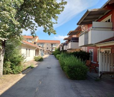 Hyttgatan 12 - Photo 1