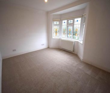 3 bedroom link detached house to rent - Photo 3