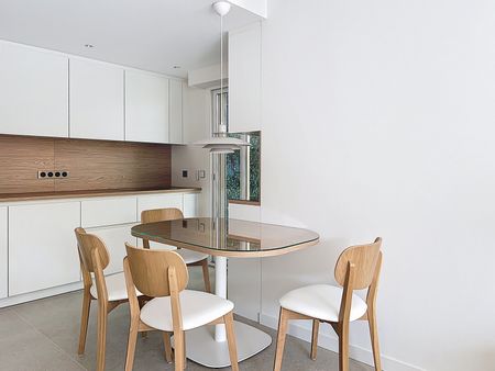 Location Appartement 3 pièces 63m² NICE 06000 - Photo 4