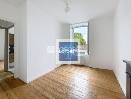 Maison T5 près de SAINT JEAN D ANGELY à louer - Photo 4