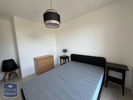 Location Appartement 4 pièces 85m² BORDEAUX 33300 - Photo 4