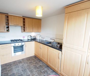 2 bedroom flat to rent - Photo 6