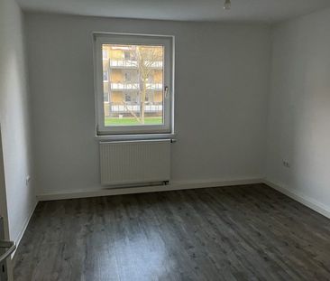 Interessante 3-Zimmer-Wohnung mit eigenem Garten im Quartier Silber... - Photo 2