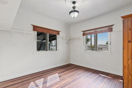 296 South Street, Harristown - Photo 3