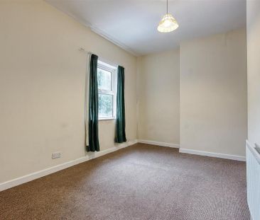 2 bedroom semi-detached house to rent - Photo 3