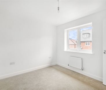 3 bedroom semi-detached house to rent - Photo 4