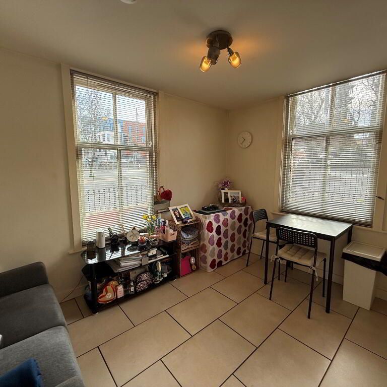Apt 2 Malone Cottages, 207 Sandy Row, Belfast, BT12 5ED - Photo 1