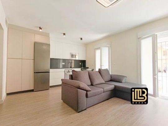 Alquiler de piso en Plaza Jardín de San Antonio - Photo 1