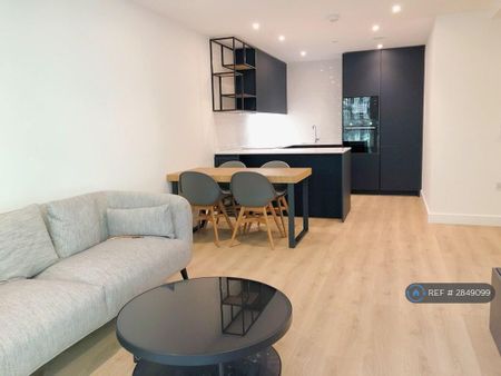 2 bedroom flat to rent - Photo 2