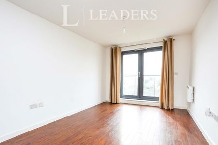 1 bedroom flat to rent - Photo 4