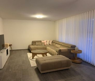 Modern 3.5 room apartment for rent in Domat/Ems! - Photo 6