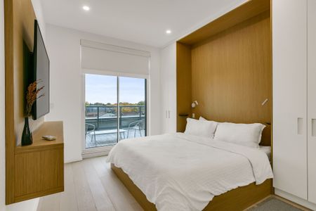 For Lease - 245 Perth Avenue Unit# 401, Toronto, Ontario - Photo 3