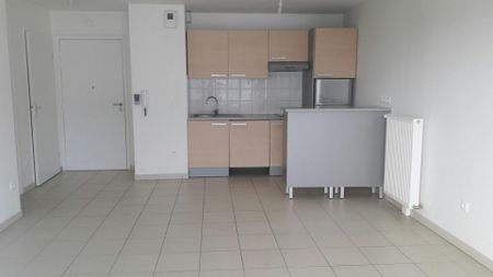 location Appartement T3 DE 61.64m² À MANTES LA JOLIE - Photo 2