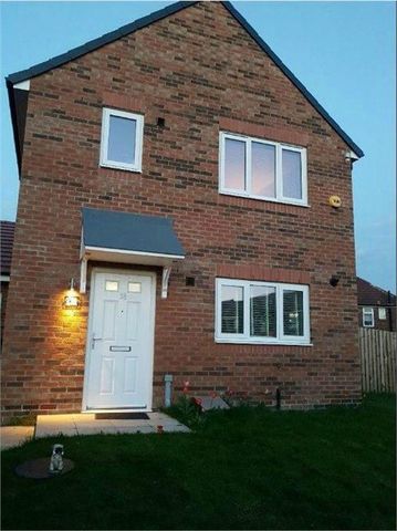 3 bedroom detached house to rent - Photo 5