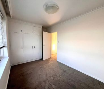Spacious two bedroom apartment - Photo 5