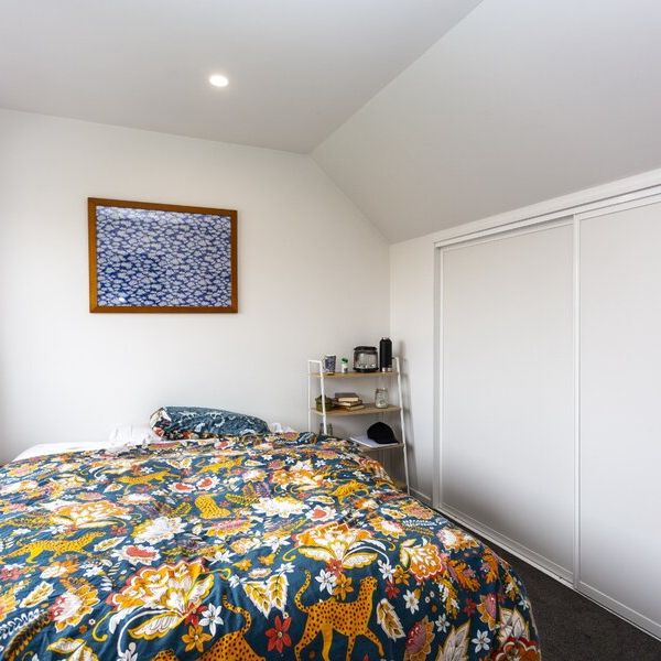 Modern 1 Bedroom Townhouse in Sydenham! - Photo 1