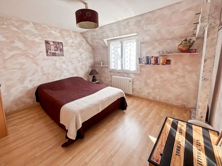 Location maison 6 pièces, 135.00m², Saint-Vrain - Photo 5