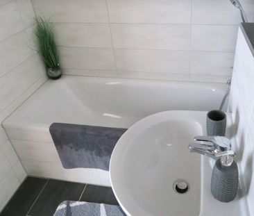 SOFORT bezugsfertig // schicke 3-Raumwohnung mit Balkon in ruhiger ... - Photo 1