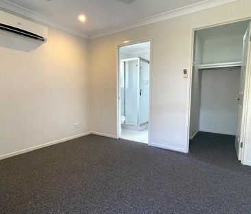Spacious 4 Bedroom Home - Photo 3