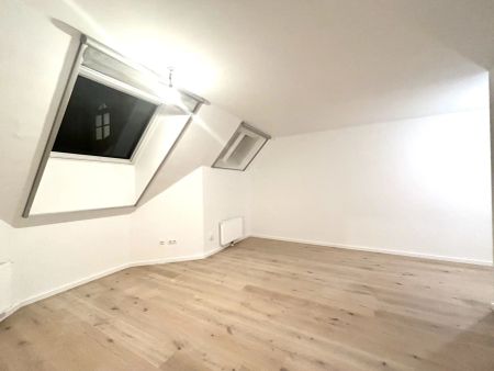 1190! Generalsanierte 2-Zimmer Wohnung mit neuer Küche ab Dezember 24! - Photo 5