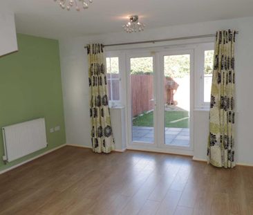 3 bedroom semi-detached house to rent - Photo 4